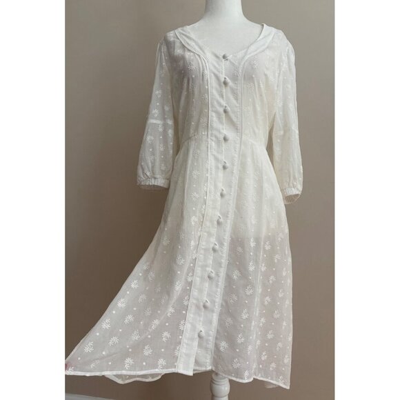 CAbi Midsummer Night White Embroidered Boho Dress Shirtdress Size 0 - Picture 3 of 16